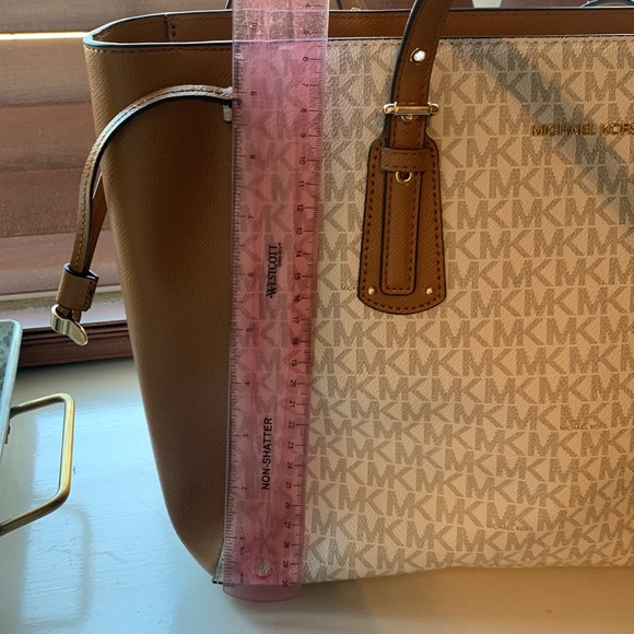 Michael Kors Tote - Picture 10 of 11